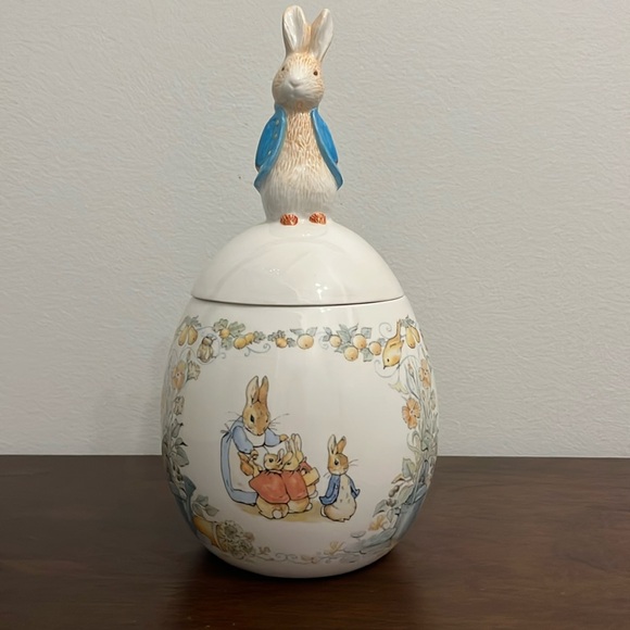 Beatrix Potter cookie jar - Picture 1 of 5